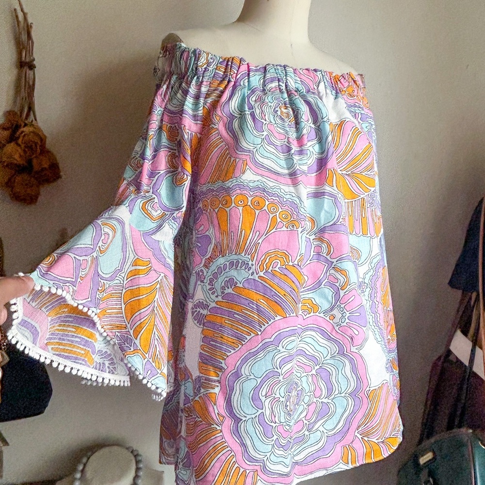 Sweet Trina Turk Colorful Floral Off-Shoulder Top Blouse Size M
